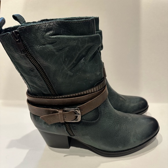 Earth Spruce Tumble Women's Green Leather Boot - Picture 4 of 6